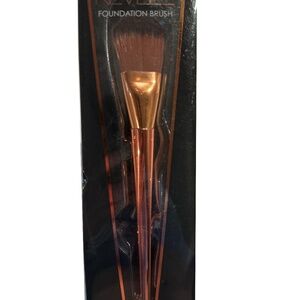 Revele Foundation Brush